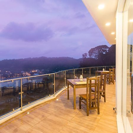 Sandriana Lake View Hotel Kandy Exterior foto